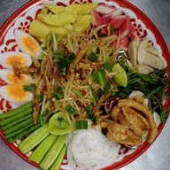 ส้มตำถาด/โต๊ะญี่ปุ่น เจ๊แก่น