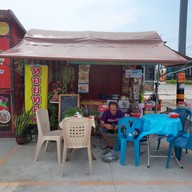 บรรยากาศ ครัวเจ๊ฮุ้ง