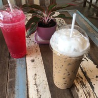 เมนูของร้าน หลานยายมินิคาเฟ่