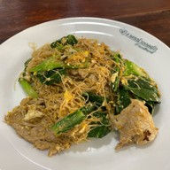 ราดหน้ายอดผักบ้านบดินทร์ ลาดพร้าว 112