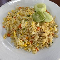 ราดหน้ายอดผักบ้านบดินทร์ ลาดพร้าว 112