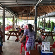 ไก่ย่างเจ๊ไสว