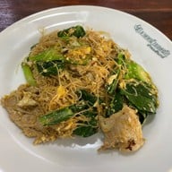 ราดหน้ายอดผักบ้านบดินทร์ ลาดพร้าว 112