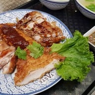 เมนูของร้าน ข้าวมันไก่มุกดา Central Phuket Floresta