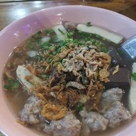 ต้มเส้น หอนาฬิกา