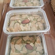 ปุ๊กปุ้ยปั้นแป้ง