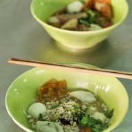 เมนูของร้าน รินทร์ ลูกชิ้นปลา เป็ดย่าง ฮ่องกง (สาขาพันท้ายนรสิงห์) (สาขาพันท้ายนรสิงห์)