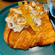 เมนูของร้าน Tiengna Viennoiserie พร้อมพงษ์