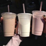 ริสกี ฮาลาล มัยมูน่ะ ก๋วยเตี๋ยวไก่มะระ 415 ริสกี ฮาลาล มัยมูน่ะ เตี๋ยวไก่มะระ