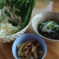 ร้านก๋วนเตี๋ยวเรือ ป.ประทีป (ประชาอุทิศ131 ) ซ.ประชาอุทิศ131