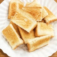 10เต็ม10หมูสะเต๊ะ ลาดกระบัง × เปี๊ยกส้มตำ อาหารตามสั่ง