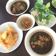 ก๋วยเตี๋ยวเรือ .