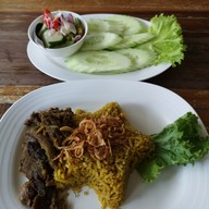 เมนูของร้าน ฟารีดา ข้าวหมกแพะ