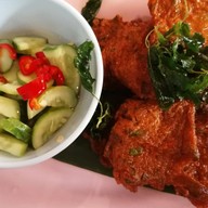 เมนูของร้าน ก๋วยเตี๋ยววัดใหญ่