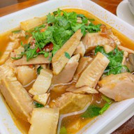 เมนูของร้าน กิ๋นลำ บ้านสวน cafe' & Restaurant