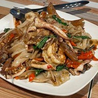 เส้นคั่ว by crazy food