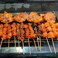 ไก่เกล็ดขนมปัง&ข้าวยำไก่แซ่บ หน้าโรงเรียนเทศบาลวัดต้นสน