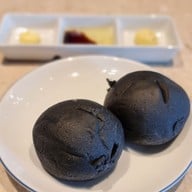 เมนูของร้าน Another Hound Café Central Embassy