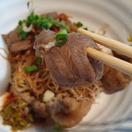 ก๋วยเตี๋ยวอนามัย Thai Taste Hub Mahanakorn CUBE