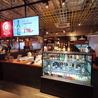 Moto Sake Bar The Common ศาลาแดง