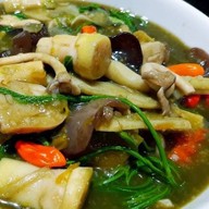 แม่อู๊ด หมูทอด  สูตรดั้งเดิม