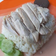 ข้าวกล่องคุณยาย ถนนพระแก้ว