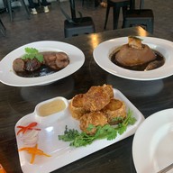 เมนูของร้าน ข้าวแกงถนัดแดก ปตท.ทางด่วนบางนา ขาออก