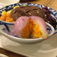 เมนูของร้าน บัวลอยกลม KLOM Dessert House ลาซาล 46