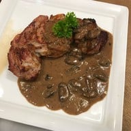 เมนูของร้าน You Hunt We Cook สยามพารากอน