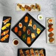 เอย แอนด์ อาร์ต ซูชิเบิร์นไฟ Aey & Art ซูชิเบิร์นไฟ