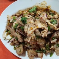 ไก่ย่างส.วังจันทร์ (ป้าเเก้ว)