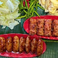 ไส้กรอกอีสานทอดกรอบน้องณคุณ