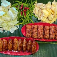 ไส้กรอกอีสานทอดกรอบน้องณคุณ