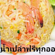 ครัวบ้านพลอย