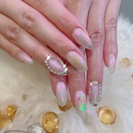 Champagne Beauty Bar