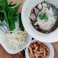ก๋วยเตี๋ยวเรือป.ประทีป คุณจอน เสาธงหิน