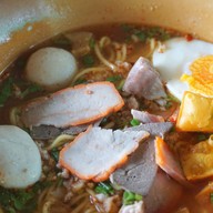 เมนูของร้าน ก๋วยเตี๋ยวลมโชย