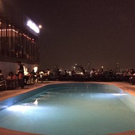Legend Roof Bar @พหลโยธิน 24
