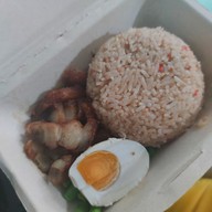 เมนูของร้าน เต็มชามจานโต