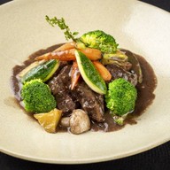 Viva Restaurant สุขุมวิทซอย8 สุขุมวิท 8