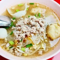 ก๋วยเตี๋ยวต้มยำ คุณสะอาด