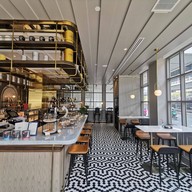 บรรยากาศ Phar-Ram IV Bistro Montien Hotel Surawong Bangkok