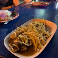 ข้าวต้มริมทาง ปากซอยนวลจันทร์24