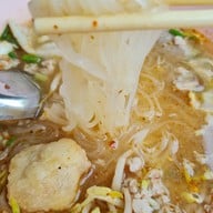 ก๋วยเตี๋ยวต้มยำ คุณสะอาด