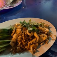 ข้าวต้มริมทาง ปากซอยนวลจันทร์24