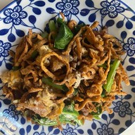 ราดหน้า ยอดผัก เฮงเฮง บางแก้ว