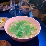 ข้าวต้มริมทาง ปากซอยนวลจันทร์24