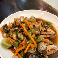 เมนูของร้าน ยำปูม้าเจ็ดยอด สันผักหวาน