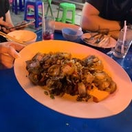 ข้าวต้มริมทาง ปากซอยนวลจันทร์24