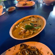 ข้าวต้มริมทาง ปากซอยนวลจันทร์24